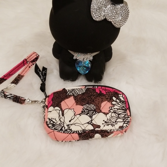 Vera Bradley Tech Case - Picture 2 of 8